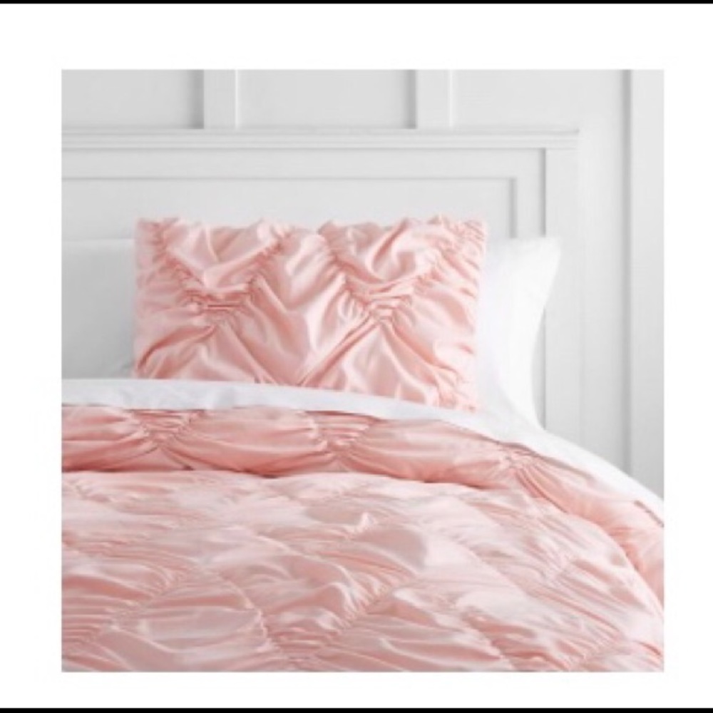 NWT Pottery Barn Teen Whimsical Waves Shams